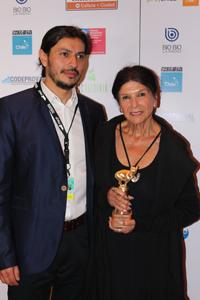 La reconocida cineasta indígena canadiense, Alanis Obomsawin, visitó el país en el marco de la realización del "XXII Festival de Cine de Valdivia".