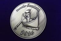 Una medalla de bronce es el máximo reconocimiento que entrega el Premio Canaletto a los artistas contemporáneos destacados y que recayó en la profesora del DAV, Verónica Rojas.