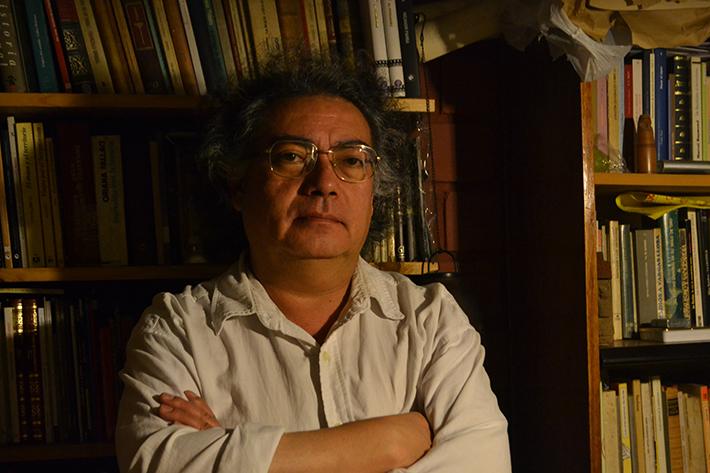 El filósofo y académico de la Facultad de Artes, Sergio Rojas, presentará el libro "Las obras y sus relatos III", correspondiente a la Colección Escritos de Obras de Ediciones del Departamento de Arte