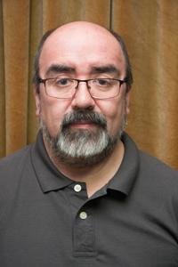 Prof. Carlos Ossa, académico del Departamento de Teoría de las Artes y del ICEI, autor del Libro "El Ojo Mecánico".  