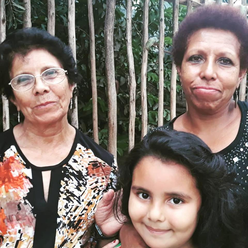 Las historias de mujeres afrodescendientes de Arica y Parinacota quedarán plasmadas en el documental sonoro de los profesores Raúl Rodríguez y Mauricio Barría.