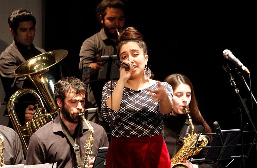 El evento cerró con la presentación musical de "La Chile Big Band", ensamble musical de la Facultad de Artes de la Universidad de Chile.