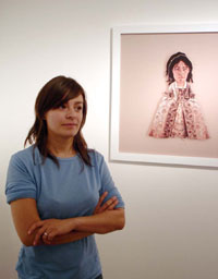 "El arte tiene que tener una connotación política y social", explica Pazán.