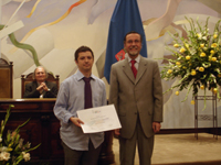 En el marco de la celebración del aniversario número 167 de la Universidad de Chile, Arturo Cariceo recibió el reconocimiento "Mejor Docente de Pregrado 2009".