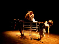 "Hamlet post-teatro" es una de las obras que son fruto de trabajo del Laboratorio de Investigación y creación escénica de la Universidad de Chile. 